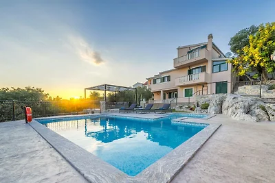 Villa mit Klimaanlage, mit Grillmöglichkeit, 