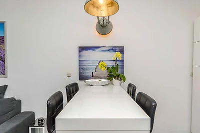 Ferienwohnung mit Terrasse und Grill