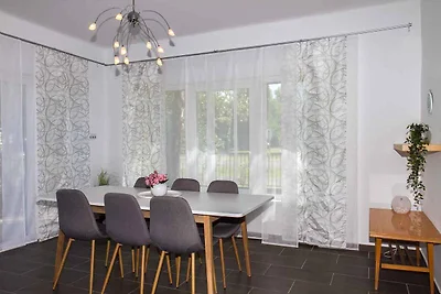 Ferienhaus nah am Plattensee, mit moderner Au