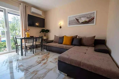 Ferienwohnung mit Klimaanlage und Terrasse