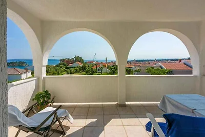 Ferienwohnung mit Klimaanlage und Balkon