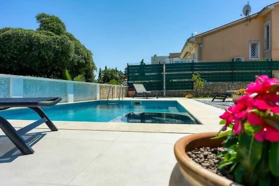 Villa mit Privatpool