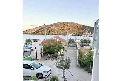 Ferienwohnung mit Terrasse und Klimaanlage
