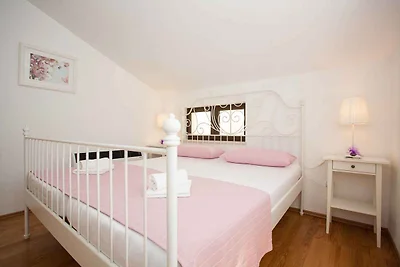 Ferienwohnung modern eingerichtet mit
