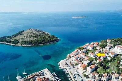 Appartamento Vacanza con famiglia Tribunj