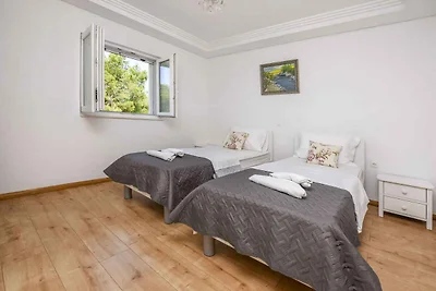 Ferienwohnung mit Klimaanlage und Grill