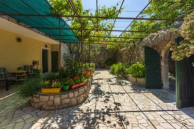 Ferienhaus mit grosser Terrasse