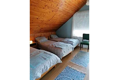 Ferienwohnung in ruhiger Lage mit Wanderweg i