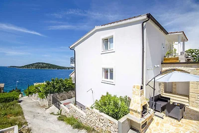 Ferienwohnung mit Klimaanlage und Grill