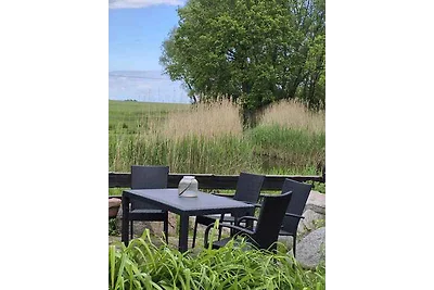 Ferienhaus mit Kaminofen, Terrasse und Blick 