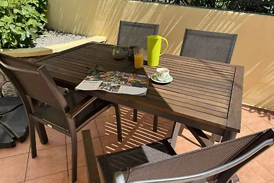 Ferienwohnung mit Terrasse und Grill