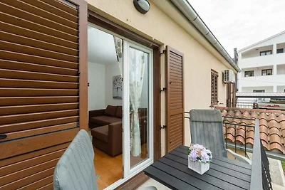 Ferienwohnung mit Klimaanlage und Balkon