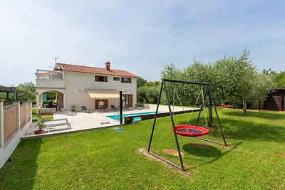 Villa mit drei separaten Apartments