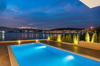 FerienHaus Schöne Luxusvilla mit Blick auf da