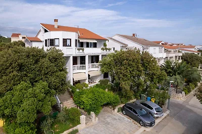Ferienwohnung mit Terrase und Klimaanlage