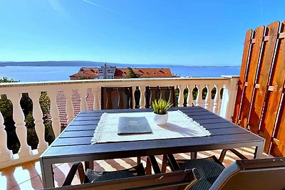 Ferienwohnung mit Meerblick und Pool