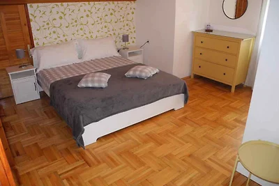 Ferienwohnung mit Klimaanlage und Balkon