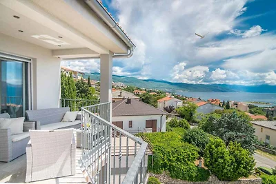 Ferienwohnung mit Klimaanlage und Balkon
