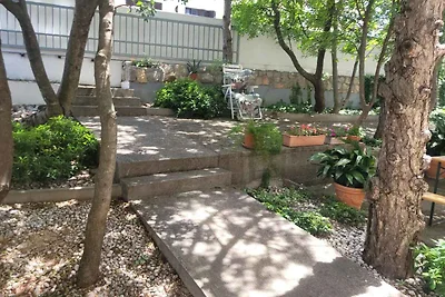 Studio mit Klimaanlage und Terrasse