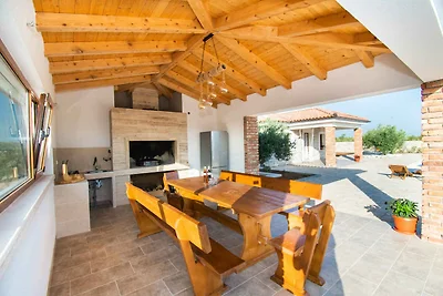 Ferienhaus mit Klimaanlage und Aussenpool