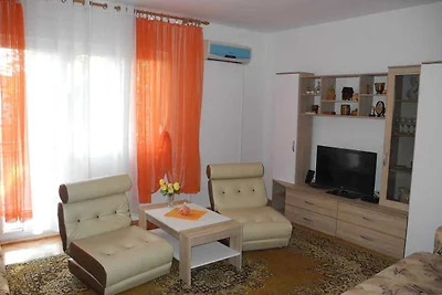 Ferienwohnung mit Klimaanlage und Balkon