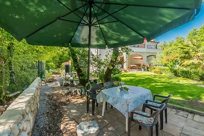 Ferienwohnung mit Klimaanlage und Grill, umge