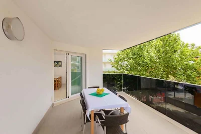 Ferienwohnung mit Balkon und Klimaanlage