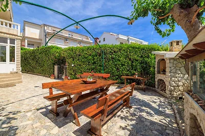 Ferienwohnung mit Balkon und Grill