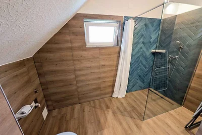 Ferienwohnung mit Klimaanlage und WLAN in der