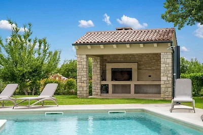 Villa mit Pool, Klimaanlage