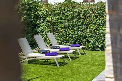 Ferienwohnung mit Pool und Klimaanlage
