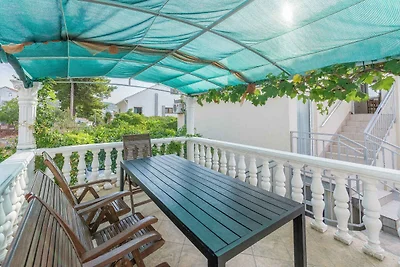 Ferienwohnung mit Klimaanlage und Terrasse