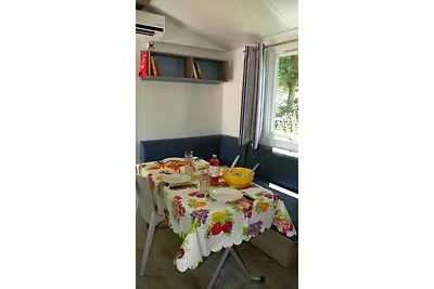 Mobilehome mit Terrasse und Klimaanlage