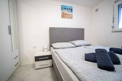 Gemütliches Apartment Villa Skundric mit Terr