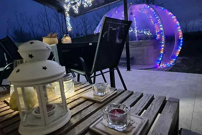 Ferienhaus mit Infrasauna und Jacuzzi