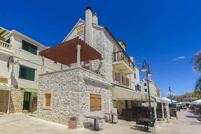 Charmantes Steinhaus im Herzen von Primošten