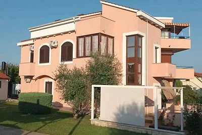 Ferienwohnung mit Klimaanlage 200 m vom Meer