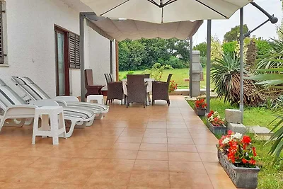 Ferienwohnung mit Terrasse und Klimaanlage