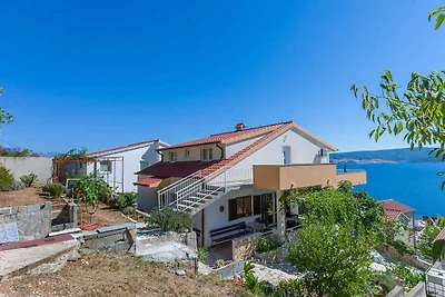 Ferienwohnung mit Balkon und Grill
