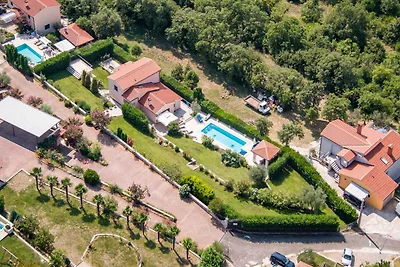 Ferienhaus mit Klimaanlage und Aussenpool