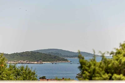 Ferienwohnung im ersten Stock mit Meerblick