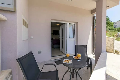Ferienwohnung mit Klimaanlage und Terrasse