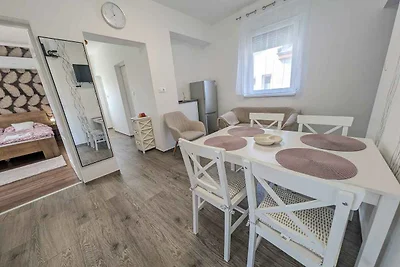 Ferienhaus im Ortszentrum mit Klimaanlage und