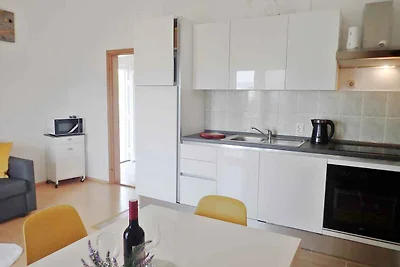 Ferienwohnung mit Balkon und Meerblick