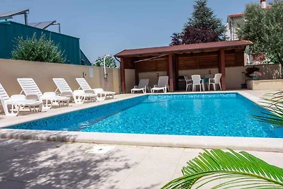 Ferienwohnung mit Aussenpool und Meerblick