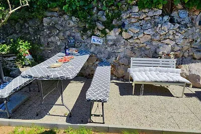 Studio mit Balkon und Klimaanlage