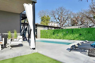 Villa mit Klimaanlage und Pool