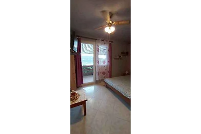 Ferienwohnung in ruhiger Lage mit Meerblick