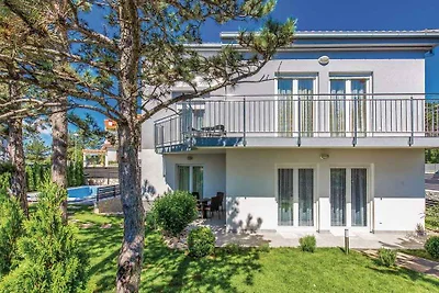Ferienhaus mit Swimmingpool und schönem