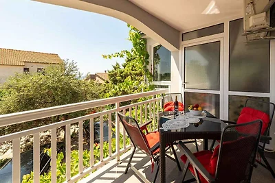 Ferienwohnung im ersten Stock in der Nähe des